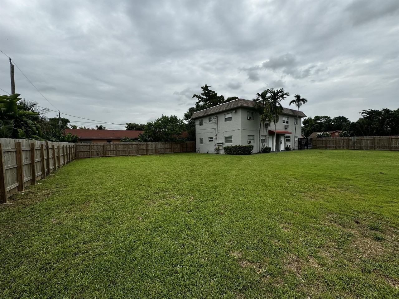 811 Nwavenue #3 - Photo 6 of 23