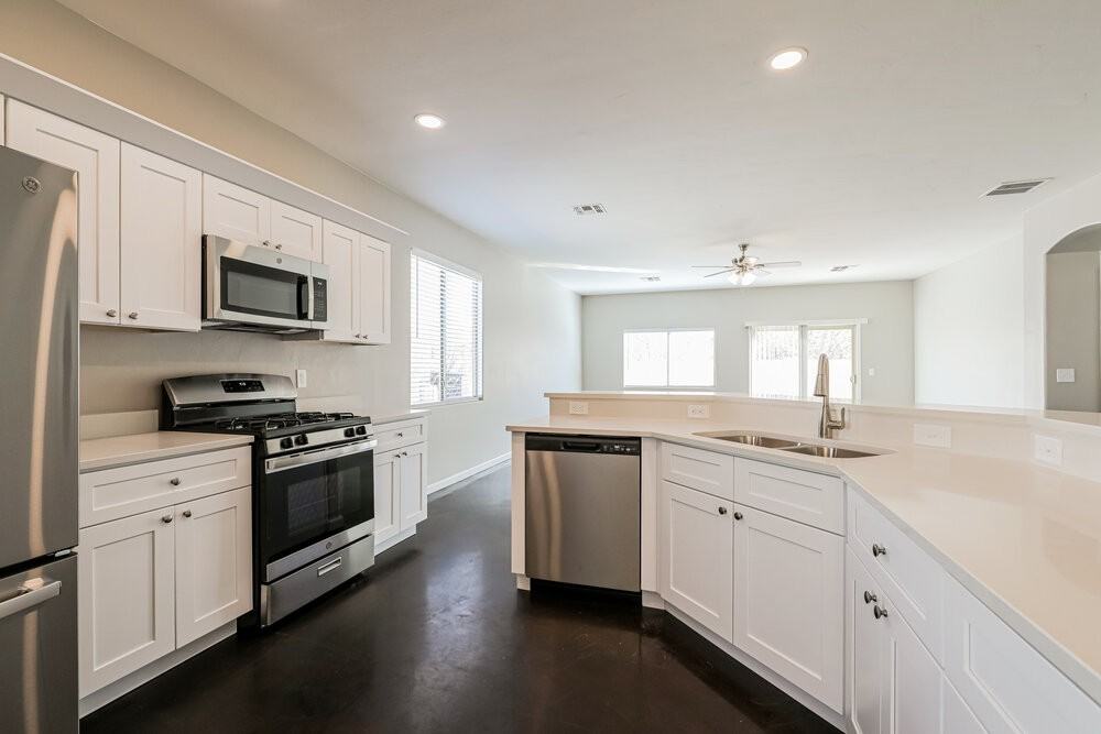 5238 S Camino Laguna Seca - Photo 6 of 16