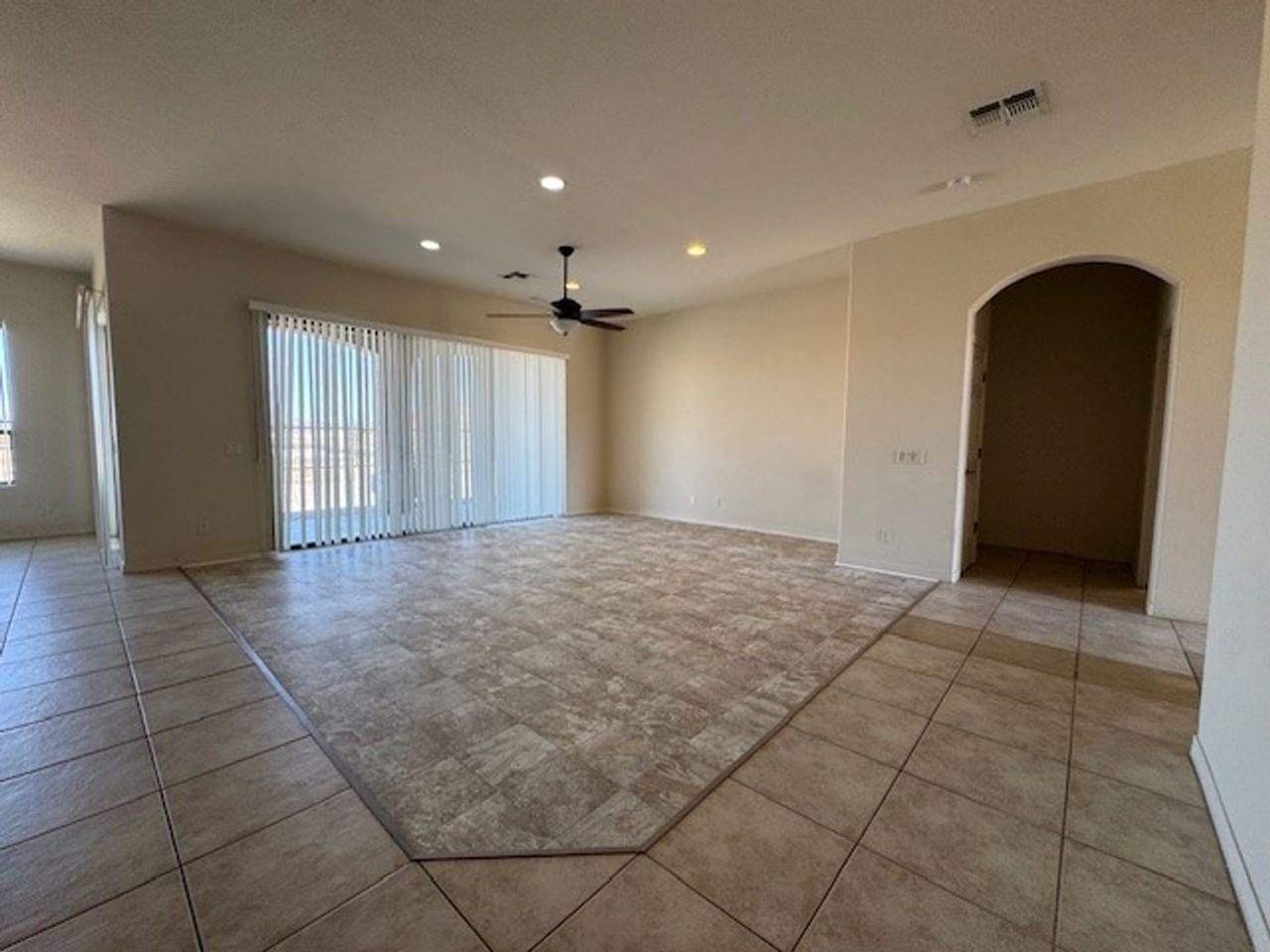 2789 Huntridge Dr - Photo 6 of 41