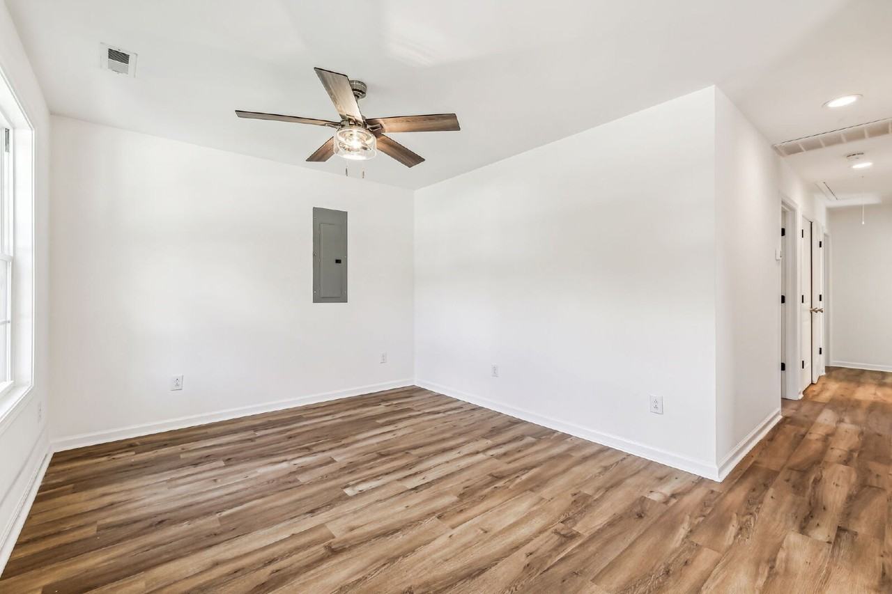 1816 Cunningham Rdg - Photo 6 of 32