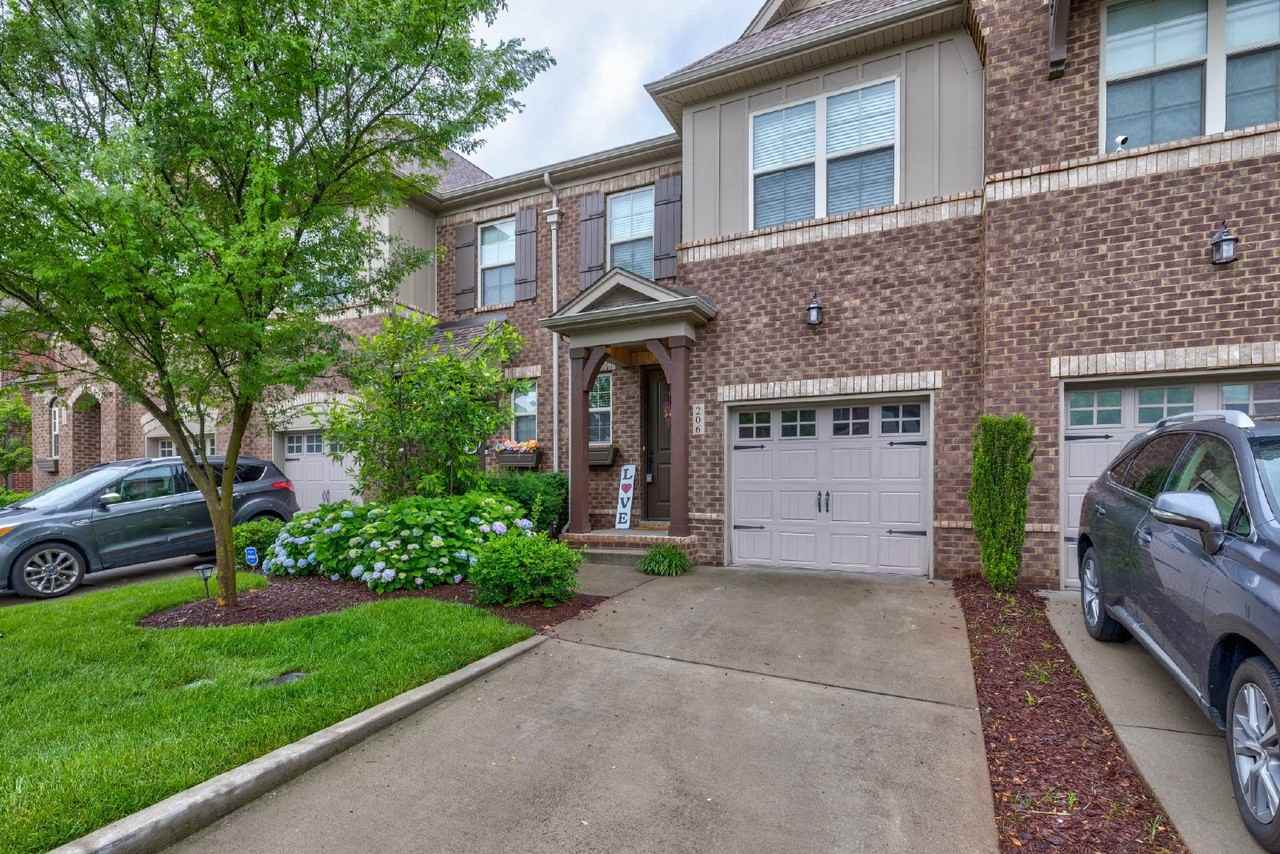 206 Bixby Lane - Photo 2 of 41