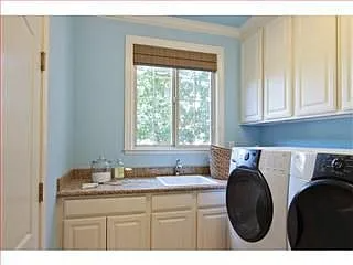 740 Mayview Ave - Photo 2 of 25