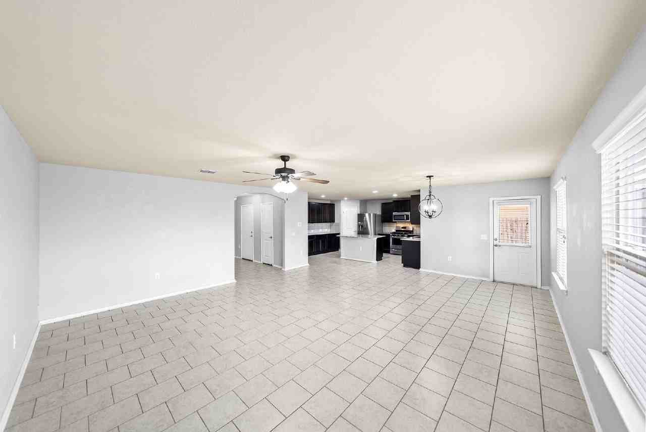 11734 Pelican Cv - Photo 5 of 50