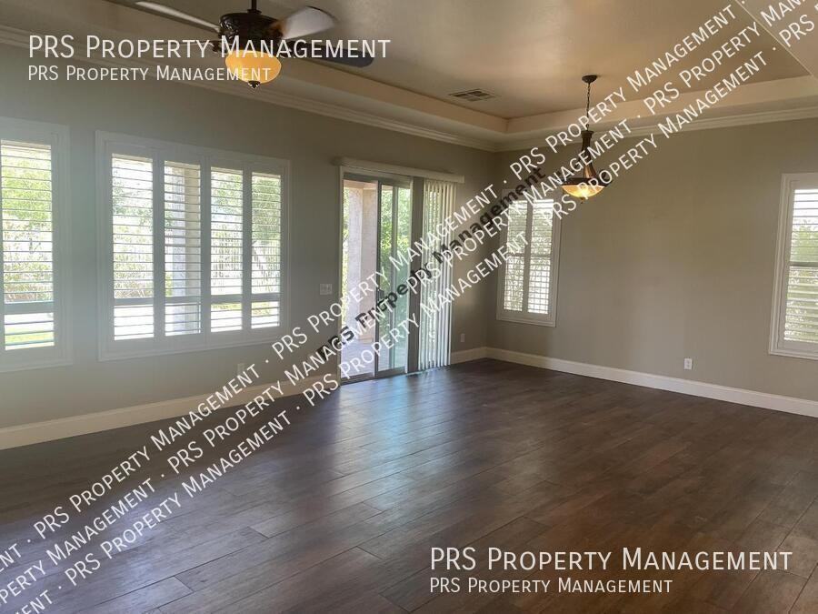 4626 E Blue Spruce Ln - Photo 3 of 24