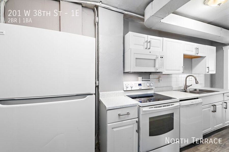 201 W 38th St #1E - Photo 2 of 17