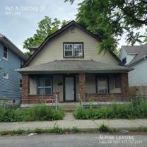 945 N Oxford St - Photo 1 of 1
