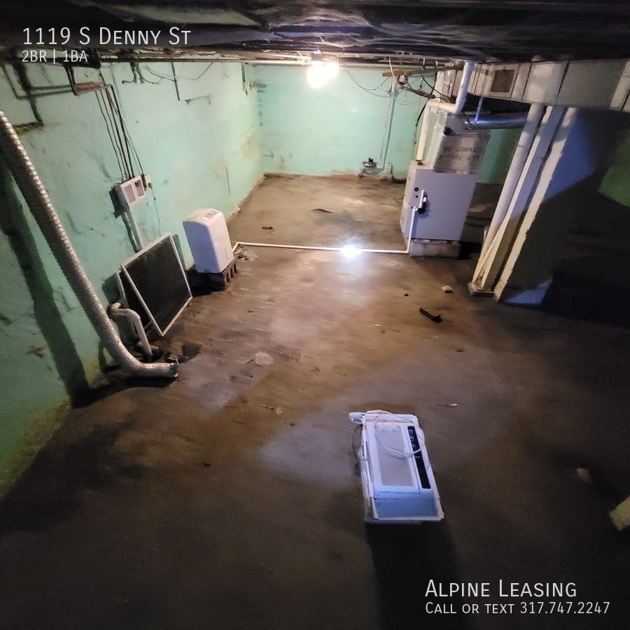 1119 S Denny St - Photo 6 of 7