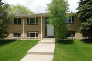 featured image of 1020 8th St