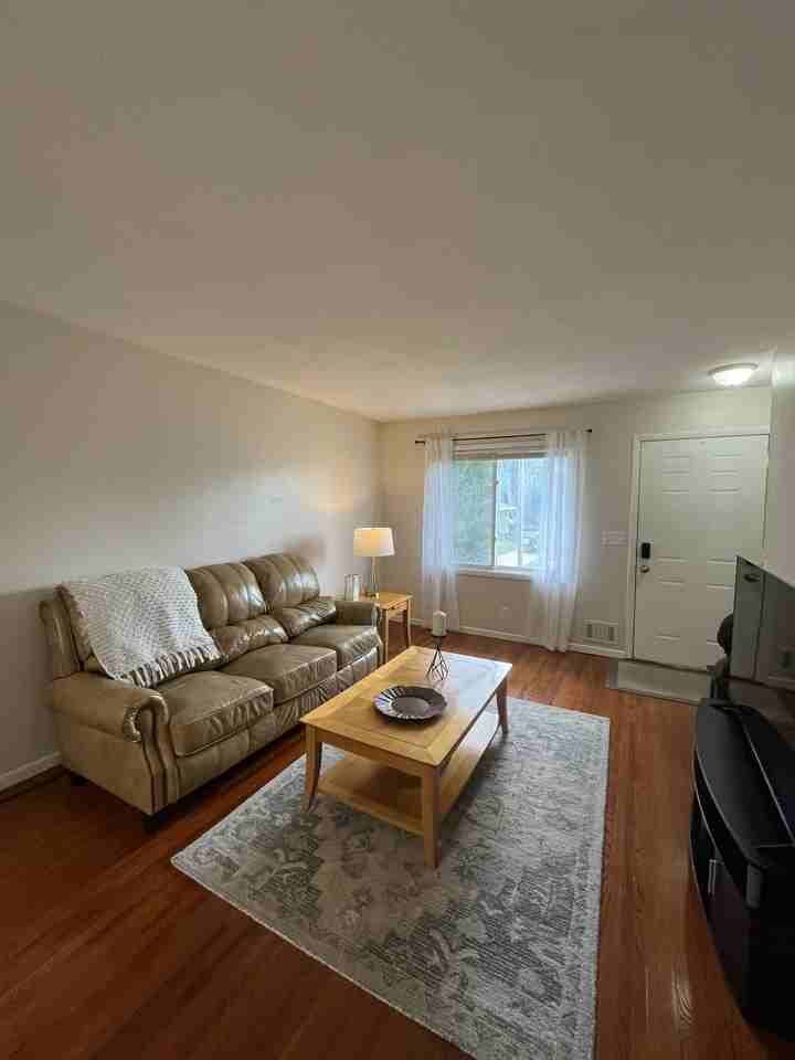 666 47 1/2 Ave Ne #NA - Photo 2 of 14