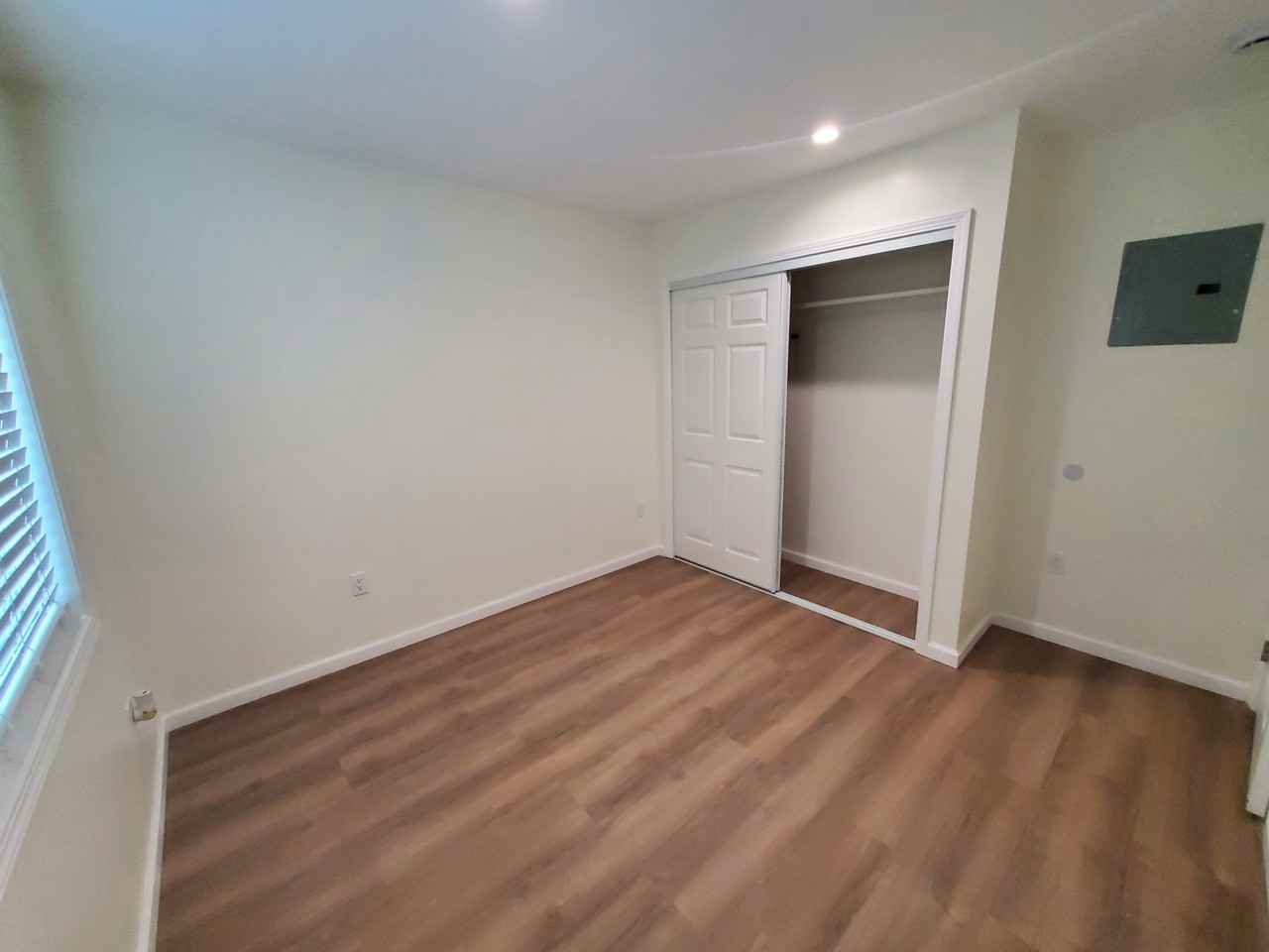 3025 Belfast Way #NA - Photo 3 of 9