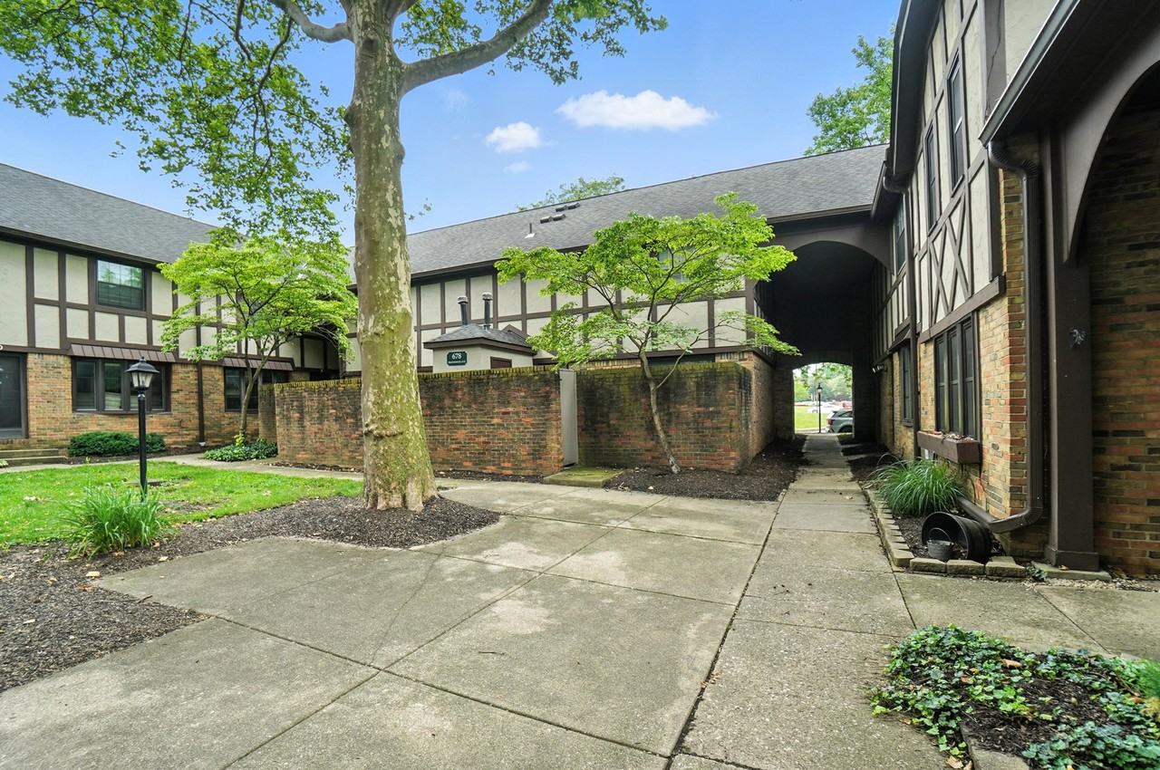 665 Olde Towne Ave #C - Photo 3 of 45