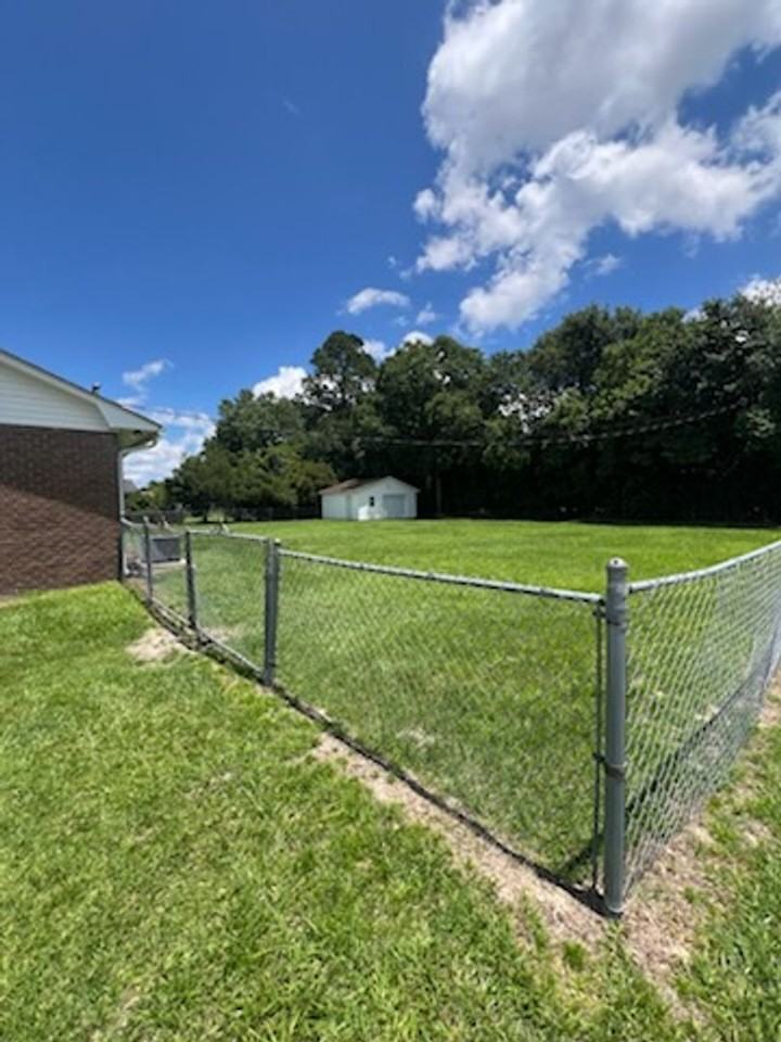 202 N Lakewood Dr - Photo 4 of 18