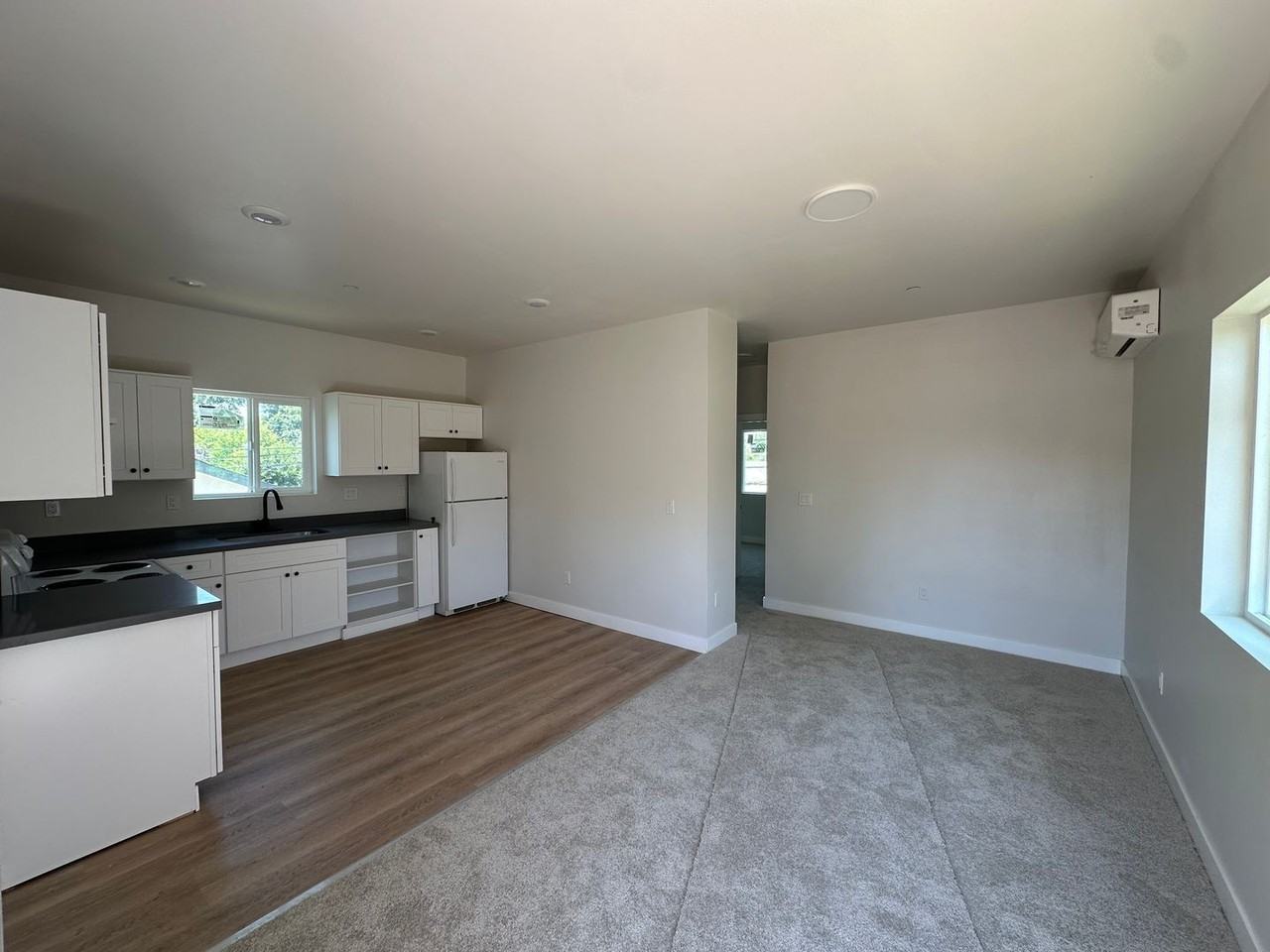 2586 American Ave - Photo 2 of 19