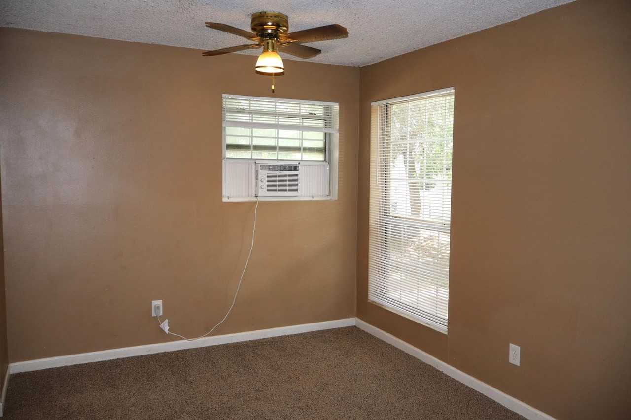 1301 University Ave #C104 - Photo 5 of 12