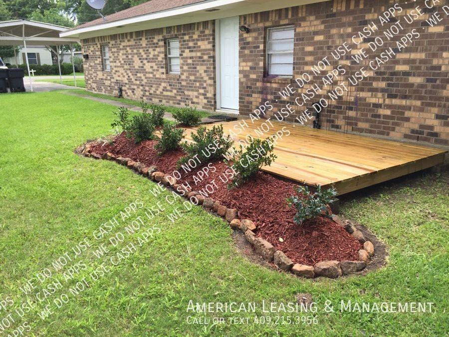 205 N 22nd St - Photo 2 of 10