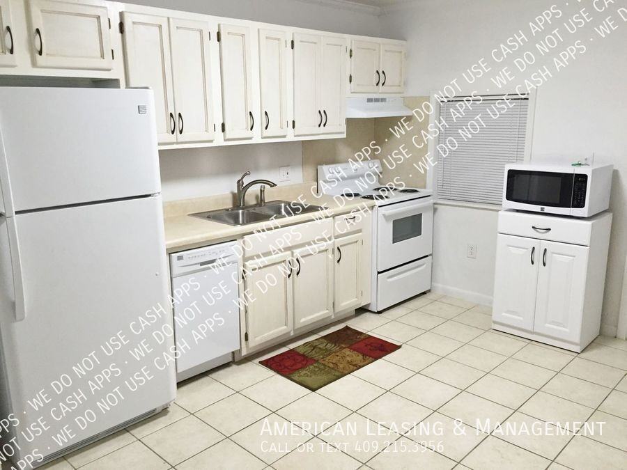 205 N 22nd St - Photo 3 of 10