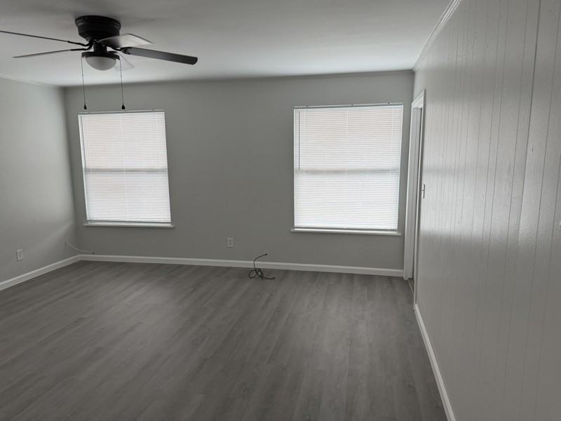 2440 25th St N #A - Photo 3 of 11