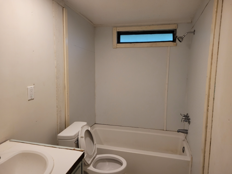 736 Point Dr #736 - Photo 2 of 7