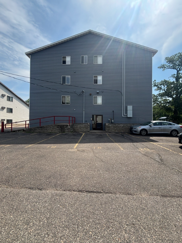 627 5th Ave S #202 - Photo 6 of 7