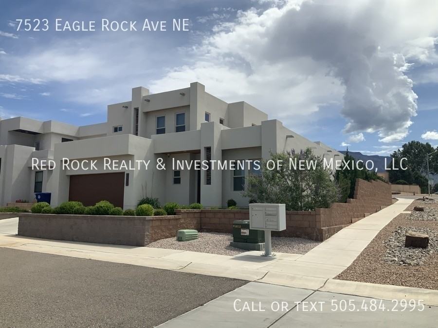 7523 Eagle Rock Ave Ne - Photo 2 of 27