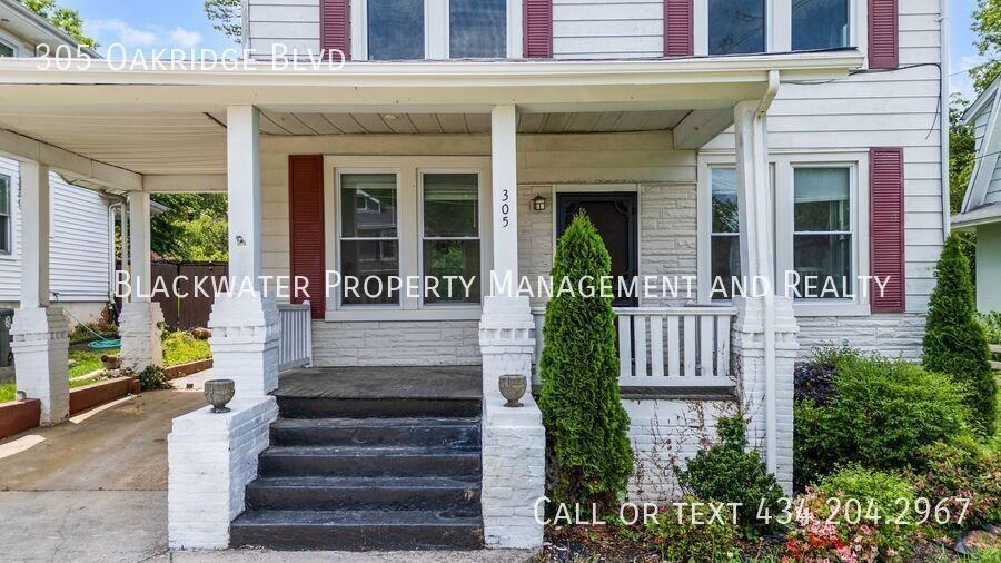 305 Oakridge Blvd - Photo 2 of 35