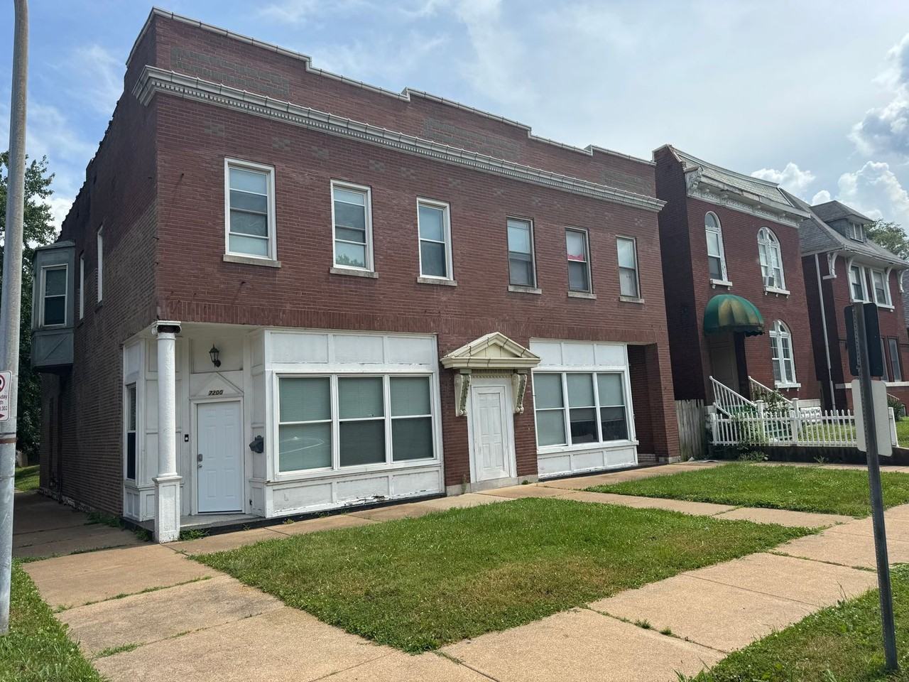 7200 Virginia Ave - Photo 2 of 17