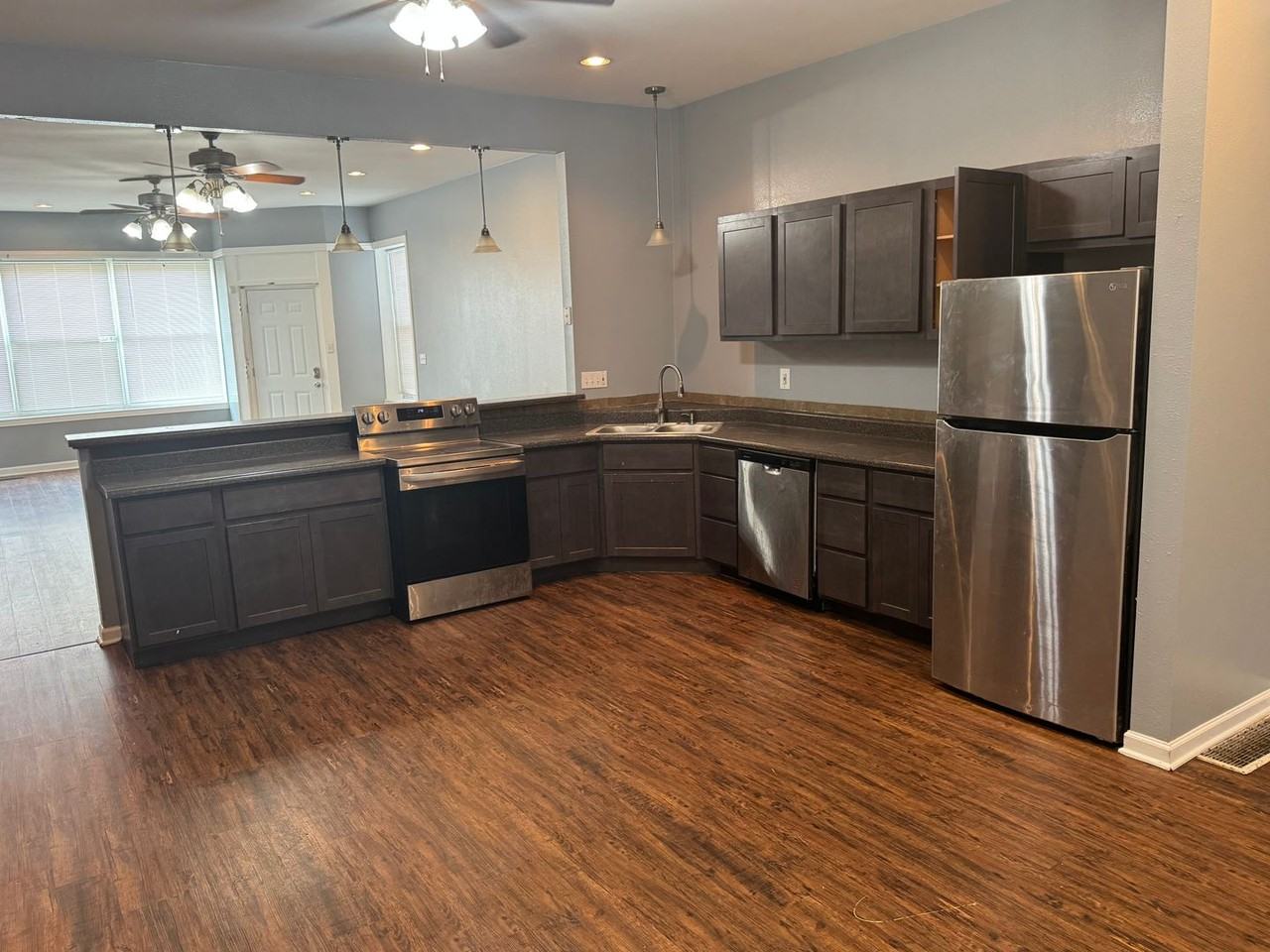 7200 Virginia Ave - Photo 6 of 17