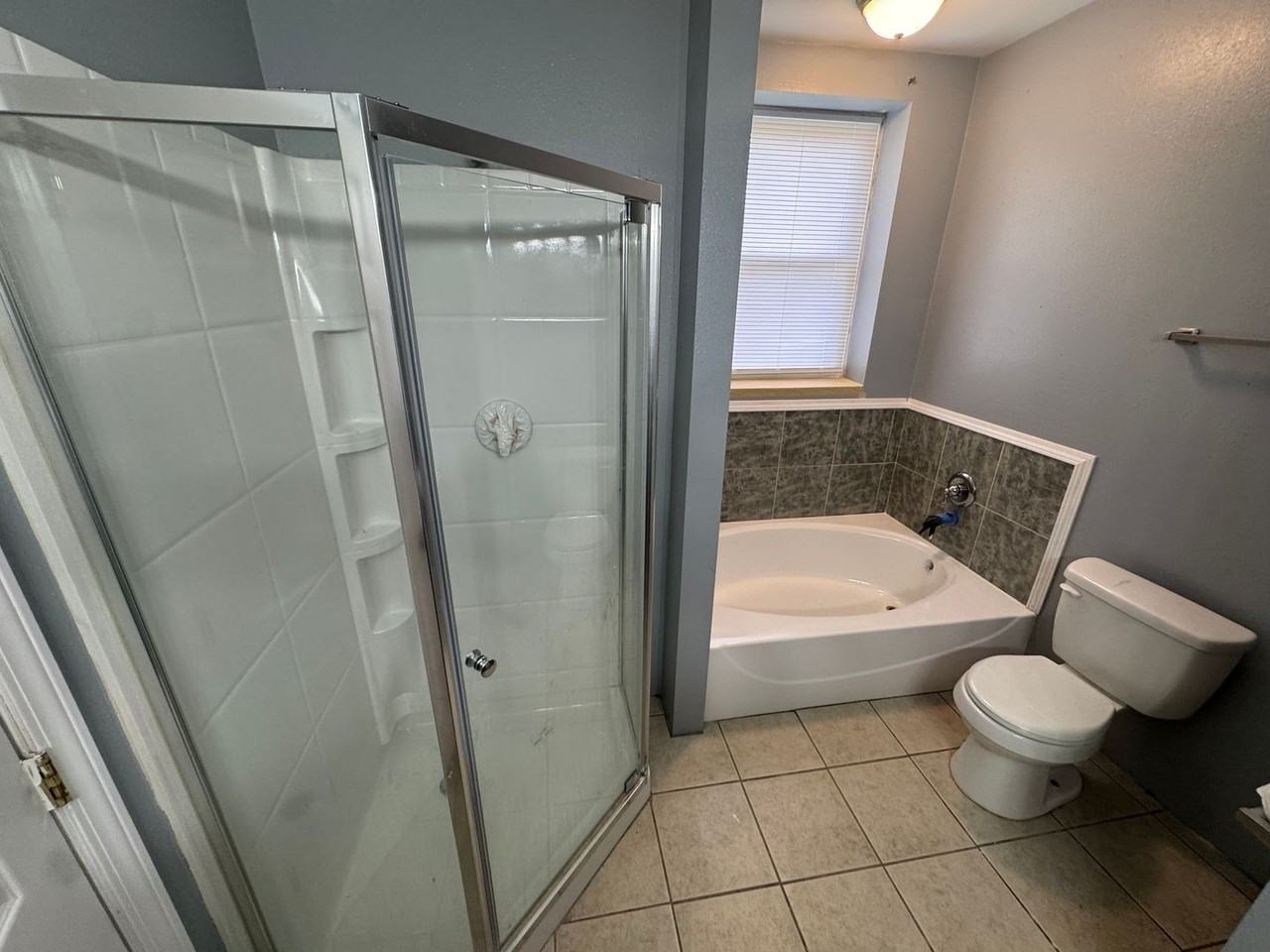 7200 Virginia Ave - Photo 7 of 17