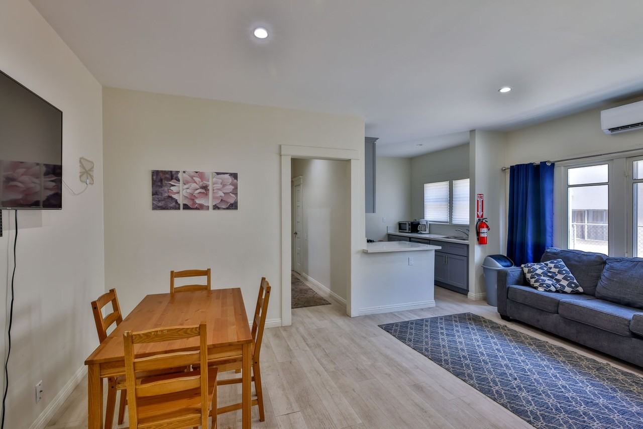 Orion Chestnut Apartments - Photo 4 of 10