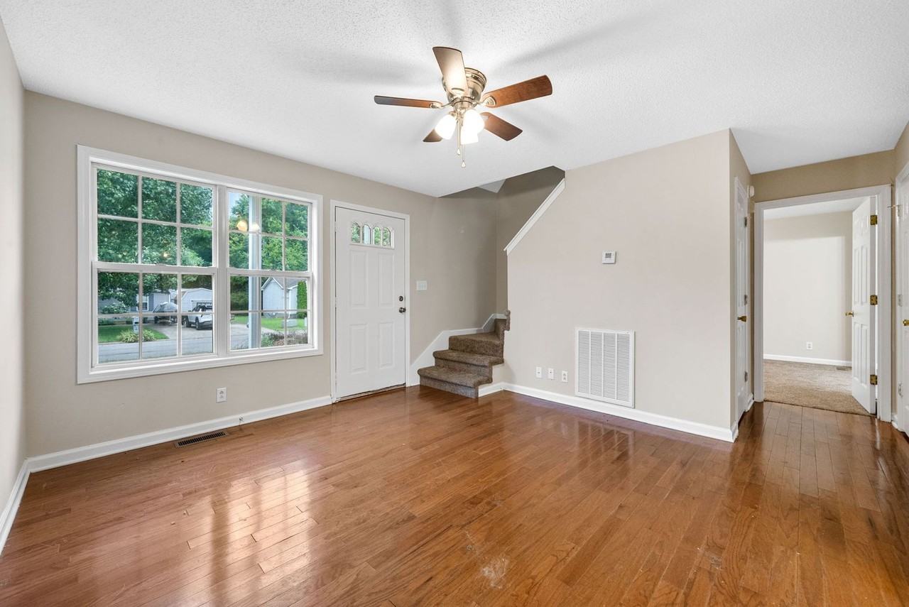 320 Lafayette Point Cir - Photo 6 of 27