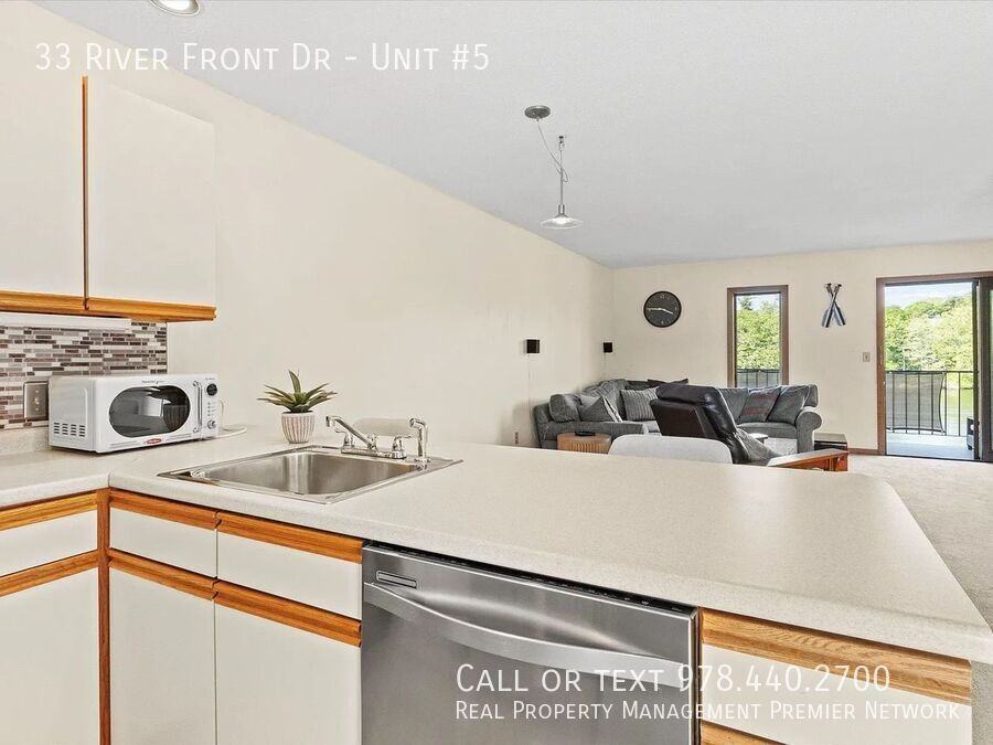 33 River Front Dr #5 - Photo 7 of 24