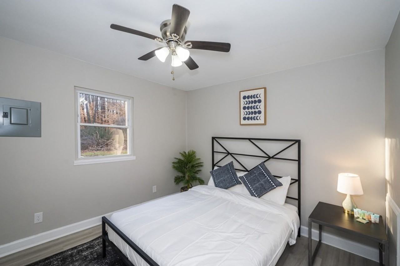 2312 S Roxboro St #C - Photo 6 of 10