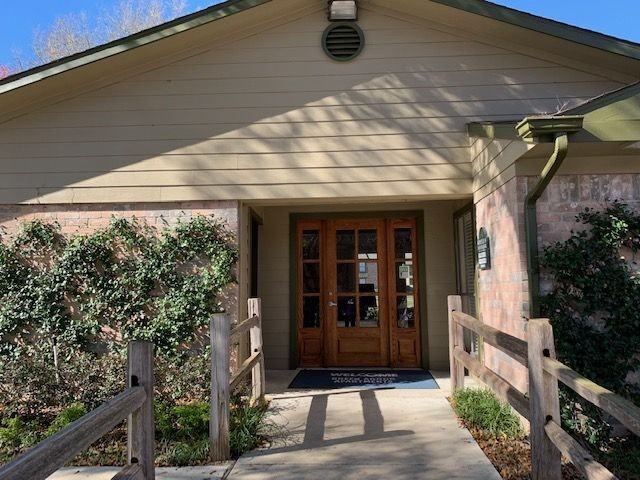 Green Arbor - Photo 4 of 50