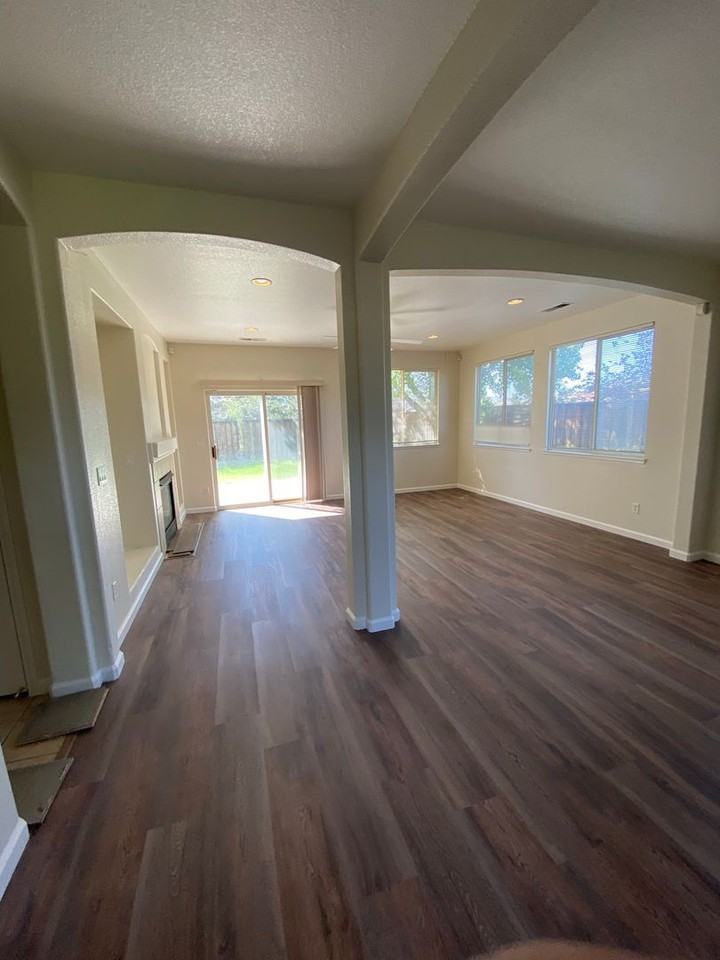 10720 Vista Bonita Ln - Photo 2 of 14