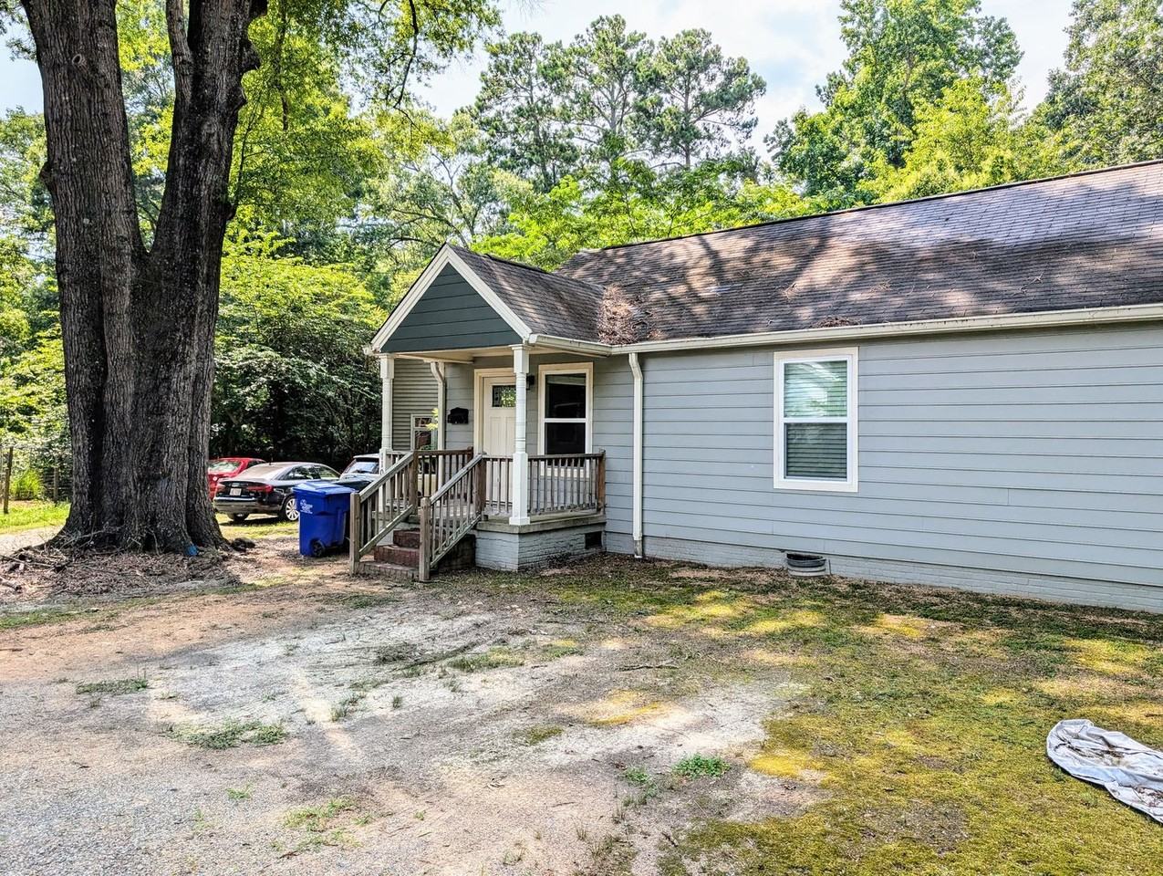 110 Goldston Ave - Photo 2 of 12