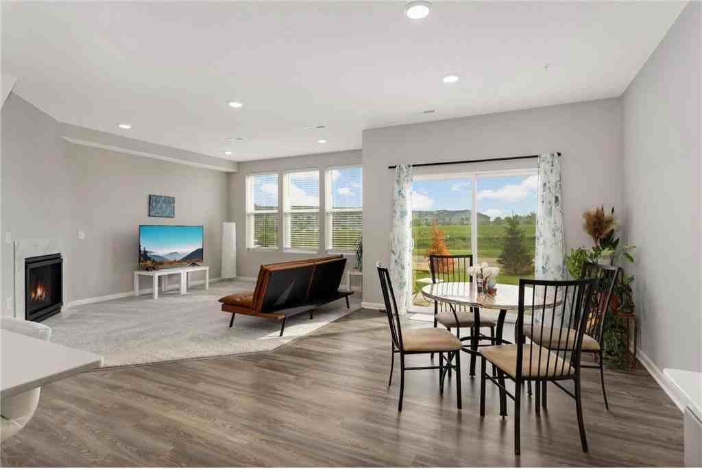 17983A Giants Way - Photo 2 of 16