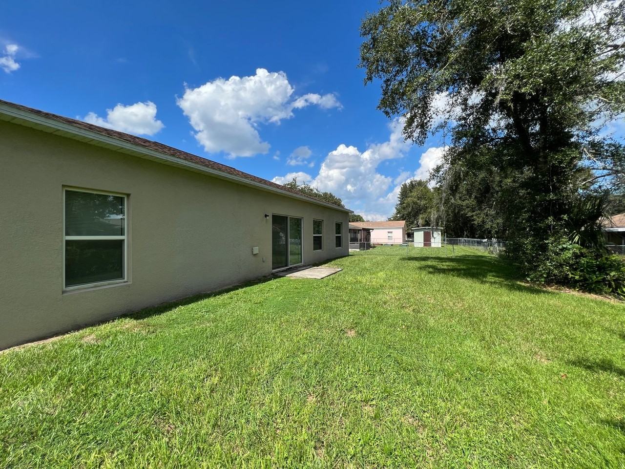 306 Colony Ct - Photo 2 of 18