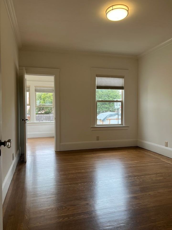 1214 35th Ave - Photo 3 of 21