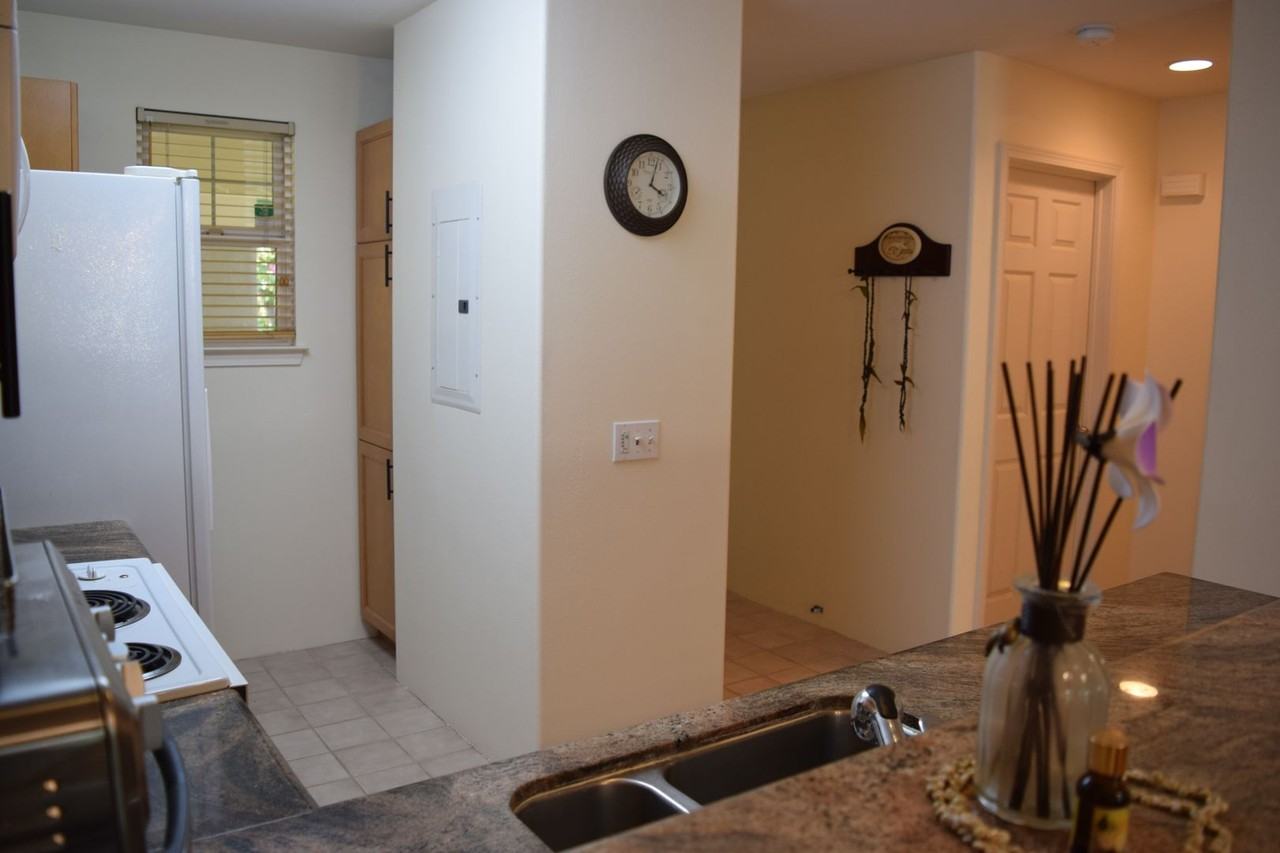 3950 Kalai Waa St - Photo 5 of 23