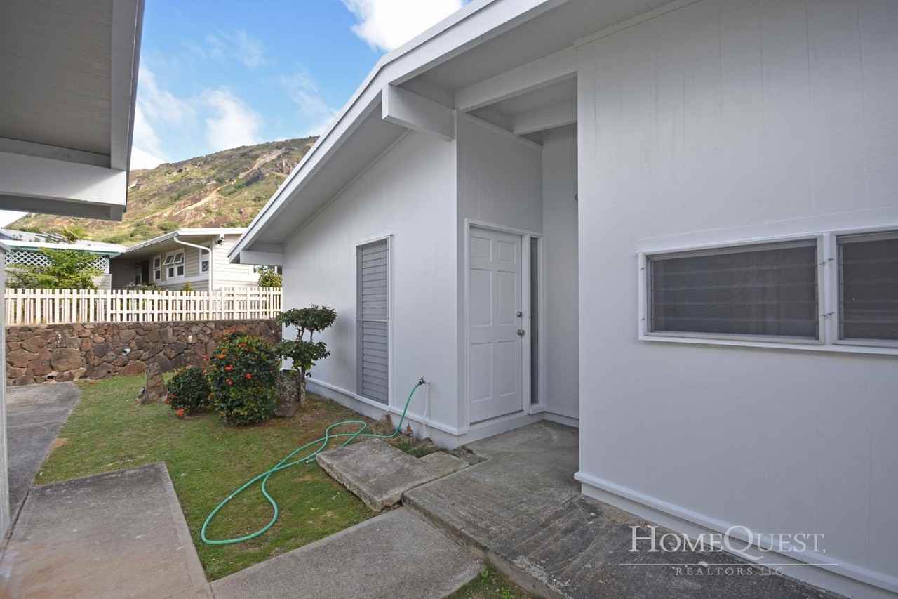 731 Kalalea St - Photo 5 of 15