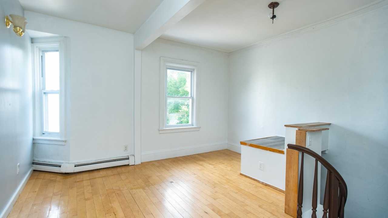 74 Vernon Street, Unit 2A - Photo 4 of 13