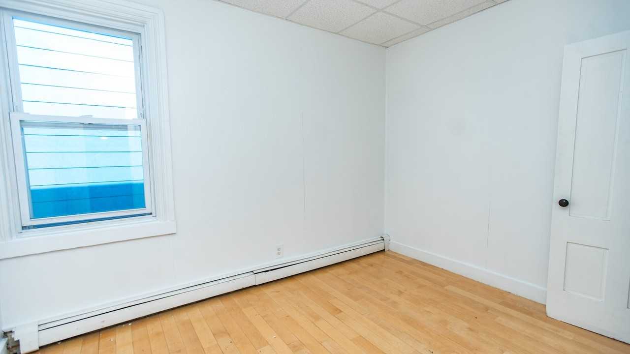 74 Vernon Street, Unit 2A - Photo 7 of 13