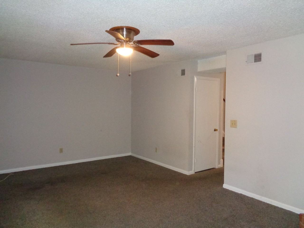 2634 Tantelon Pl - Photo 6 of 19