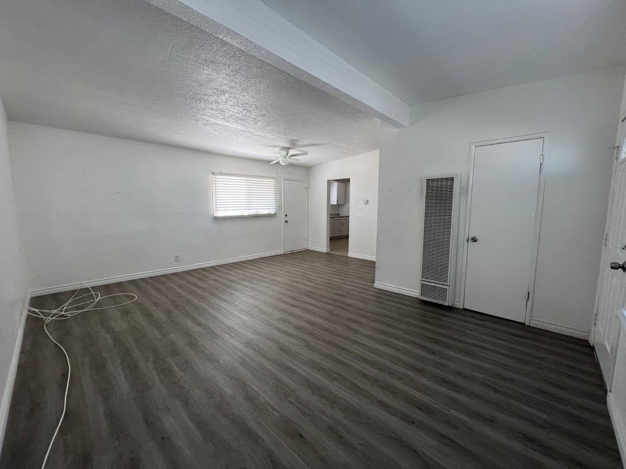 320 Palm Dr - Photo 3 of 12