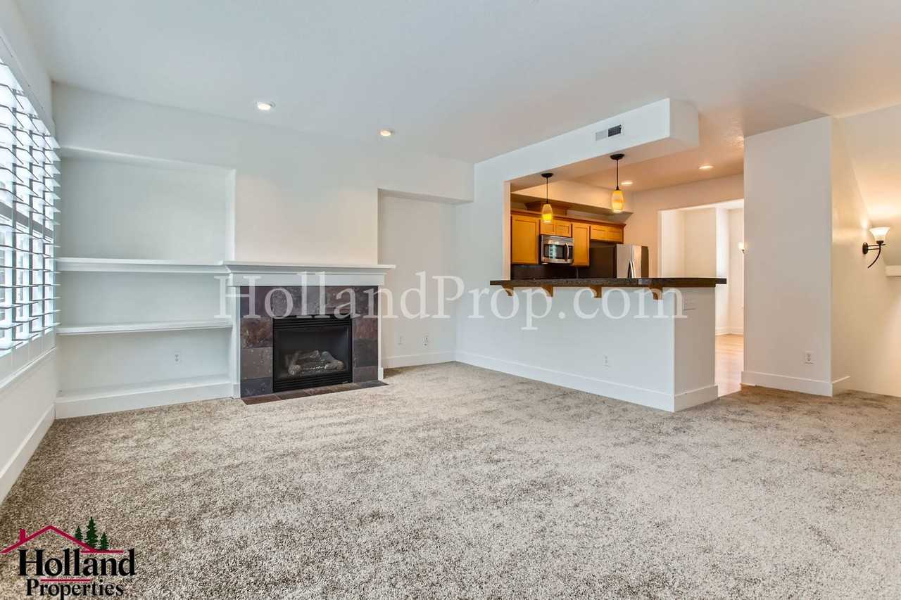 2287 Ne Sheffield Ave - Photo 6 of 29