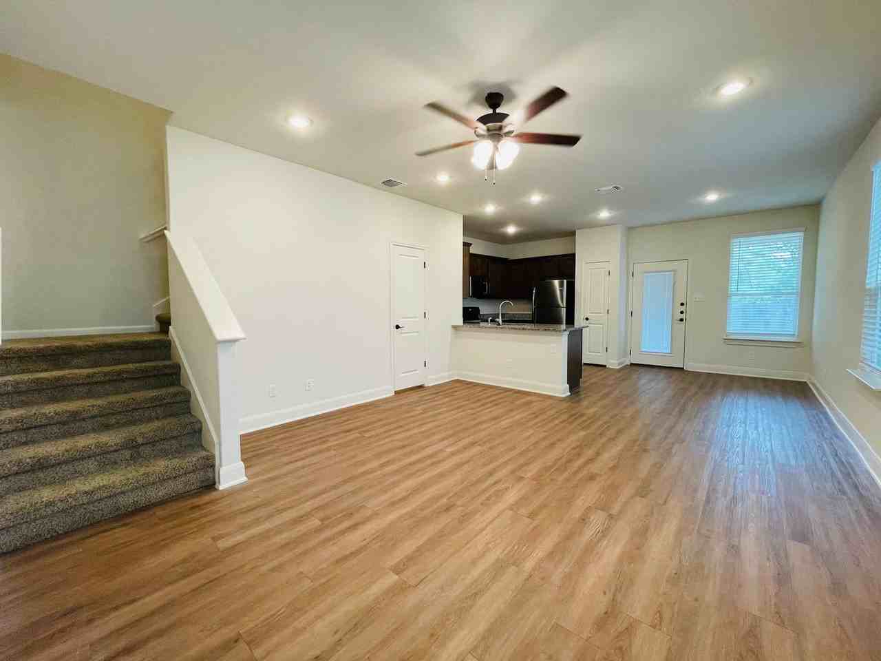 10322 10322 Lynwood Village - 10322 Lynwood Village #102 - Photo 3 of 23