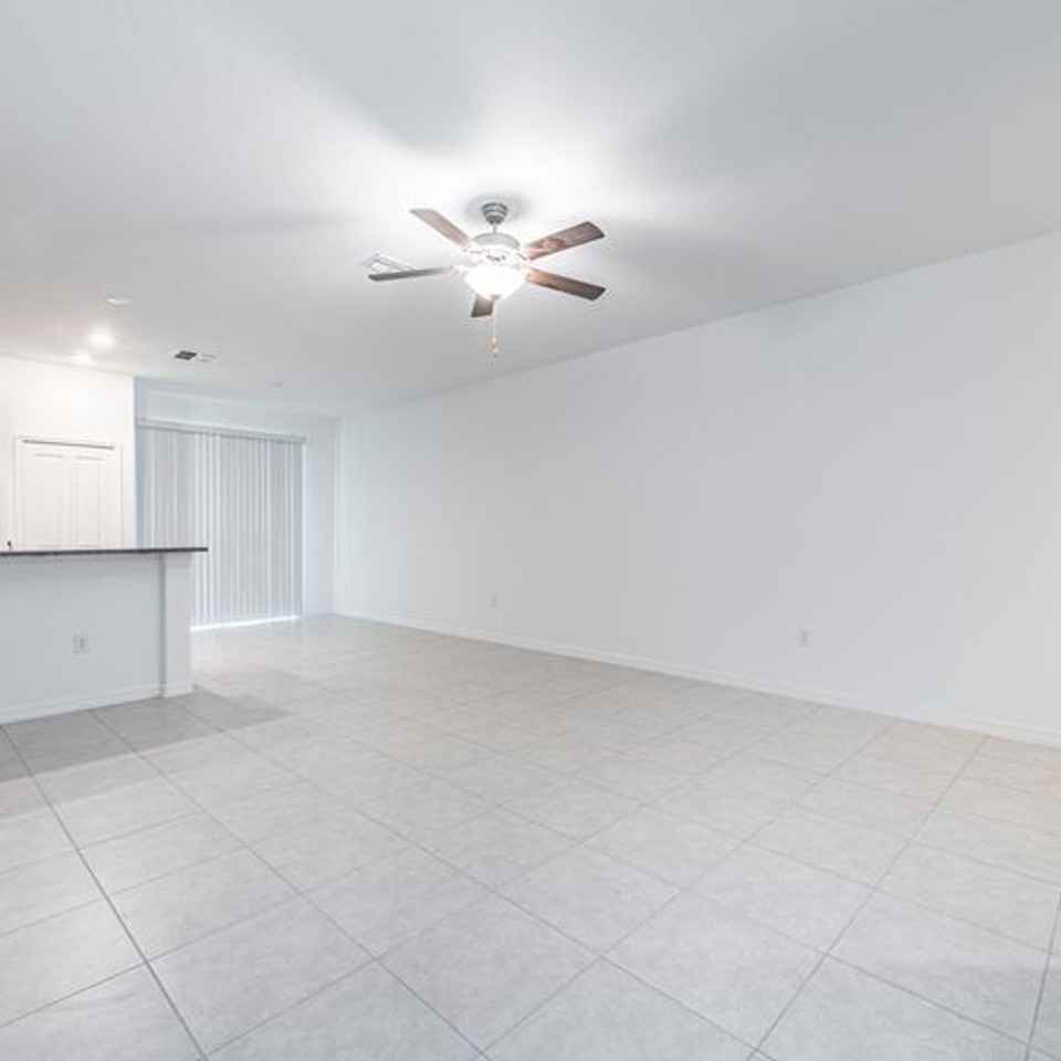 14348 Editors Note St - Photo 2 of 16