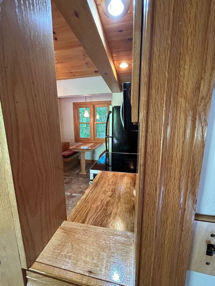 16 Lindsey Rd - Photo 7 of 49