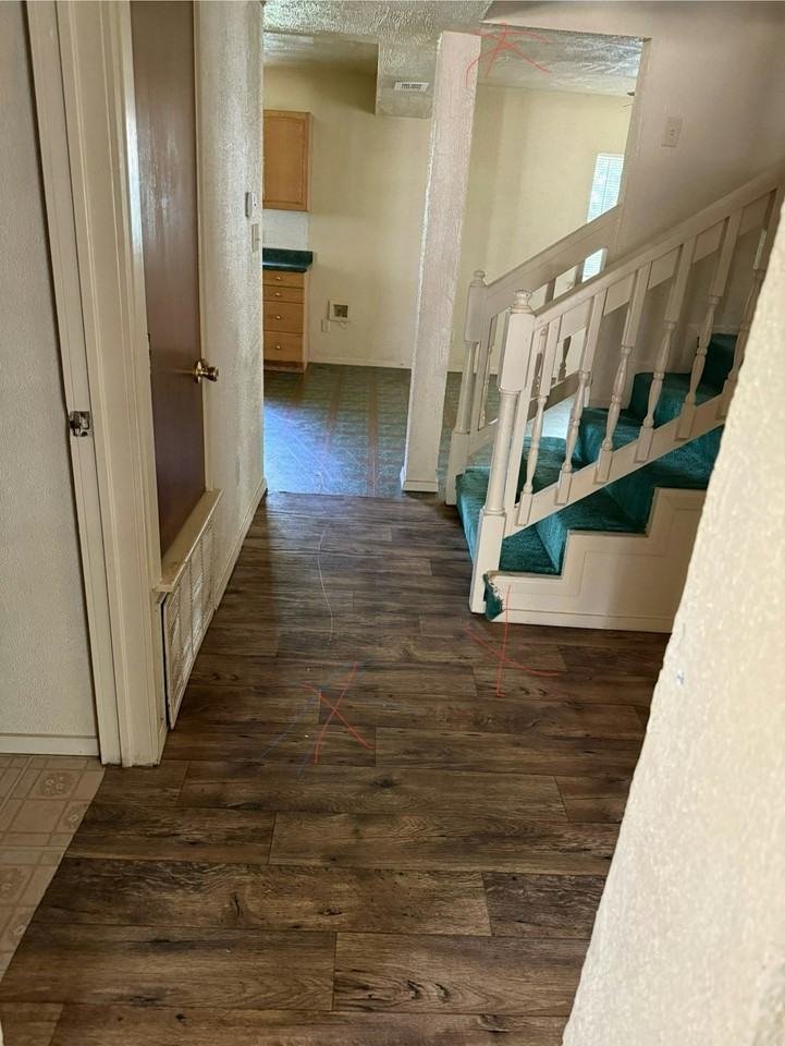 105 W Stegall Rd - Photo 2 of 4