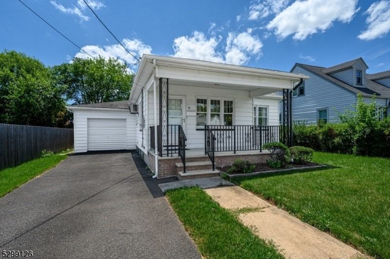 12 Jefferson St - Photo 2 of 31